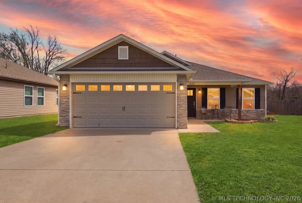 14145 S 298th East Avenue, Coweta, OK 74429