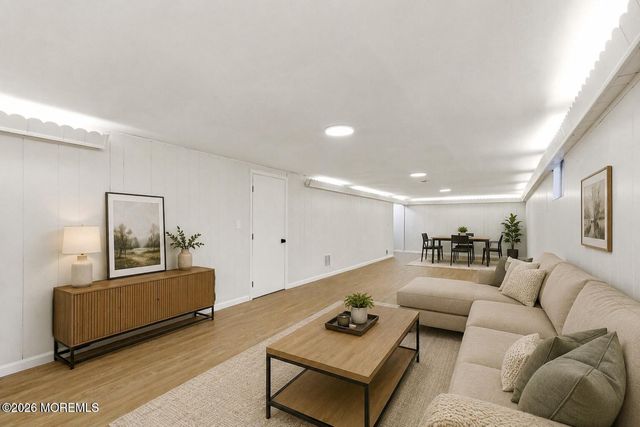 7 Cathedral Drive, Lakewood, NJ 08701