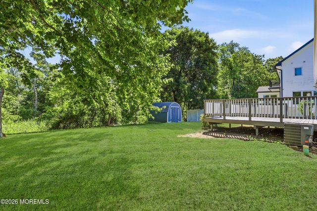 7 Cathedral Drive, Lakewood, NJ 08701