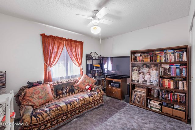 1212 Ash Avenue, Las Cruces, NM 88001