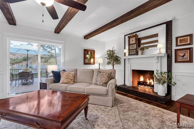 933 Baintree Lane, Ballwin, MO 63011