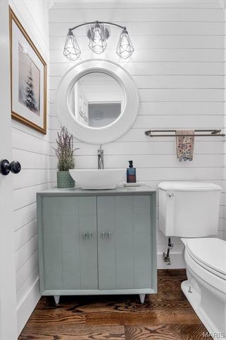 933 Baintree Lane, Ballwin, MO 63011