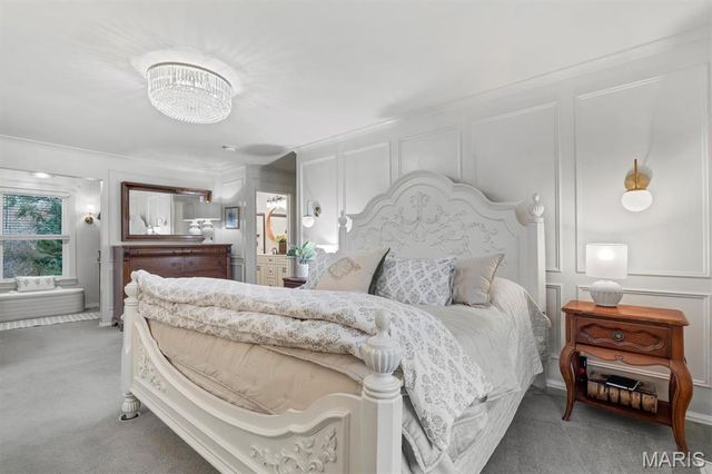 933 Baintree Lane, Ballwin, MO 63011