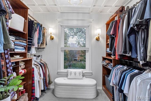 933 Baintree Lane, Ballwin, MO 63011