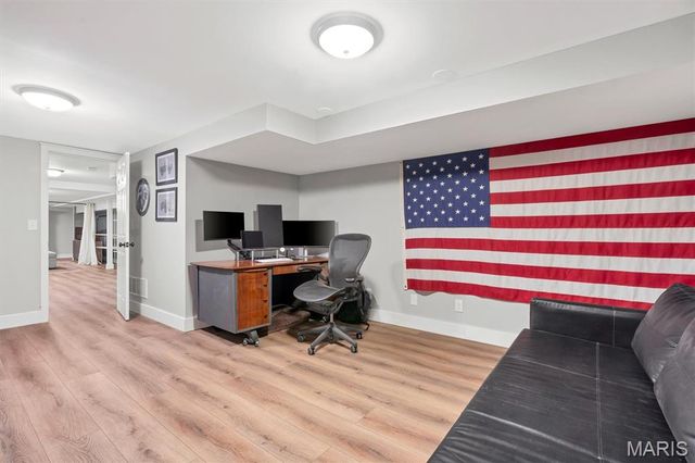 933 Baintree Lane, Ballwin, MO 63011