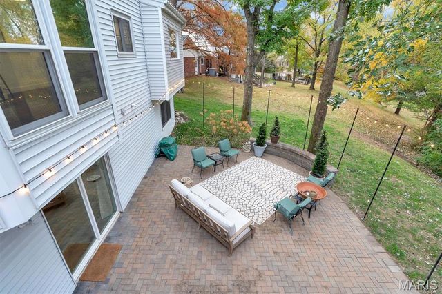 933 Baintree Lane, Ballwin, MO 63011