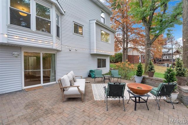 933 Baintree Lane, Ballwin, MO 63011