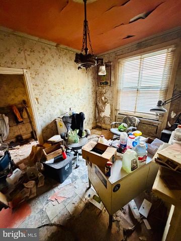 1736 N LECOUNT ST, Philadelphia, PA 19121