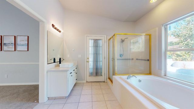 2944 E Christopher Drive, Fresno, CA 93720