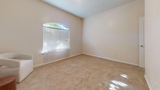 2944 E Christopher Drive, Fresno, CA 93720