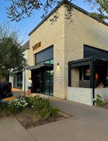 2944 E Christopher Drive, Fresno, CA 93720