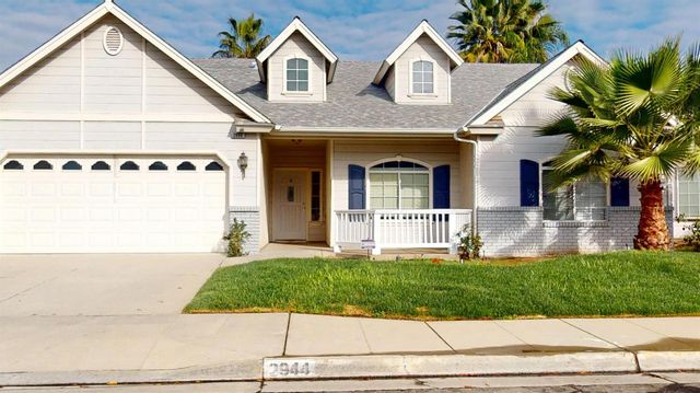 2944 E Christopher Drive, Fresno, CA 93720