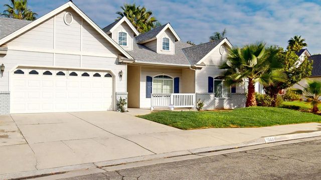2944 E Christopher Drive, Fresno, CA 93720