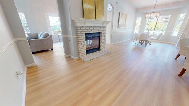 2944 E Christopher Drive, Fresno, CA 93720