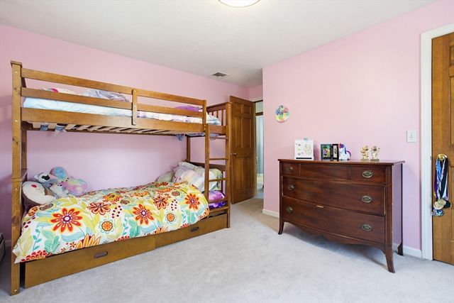 102 Purchase St, Milford, MA 01757