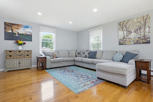 102 Purchase St, Milford, MA 01757
