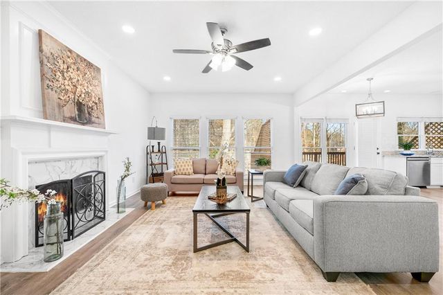 10895 Glenbarr Drive, Johns Creek, GA 30097