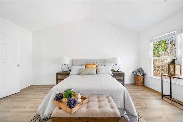 10895 Glenbarr Drive, Johns Creek, GA 30097