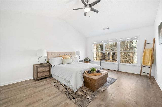 10895 Glenbarr Drive, Johns Creek, GA 30097