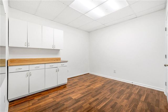 10895 Glenbarr Drive, Johns Creek, GA 30097