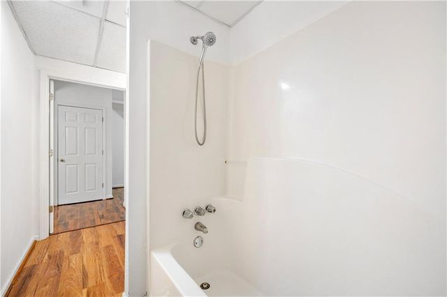 10895 Glenbarr Drive, Johns Creek, GA 30097