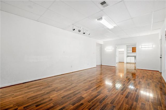 10895 Glenbarr Drive, Johns Creek, GA 30097