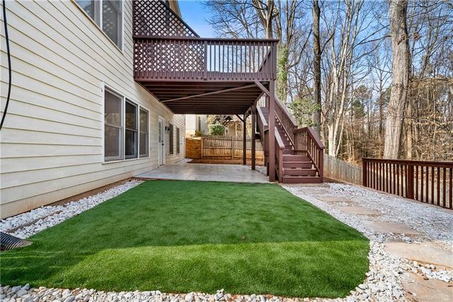 10895 Glenbarr Drive, Johns Creek, GA 30097