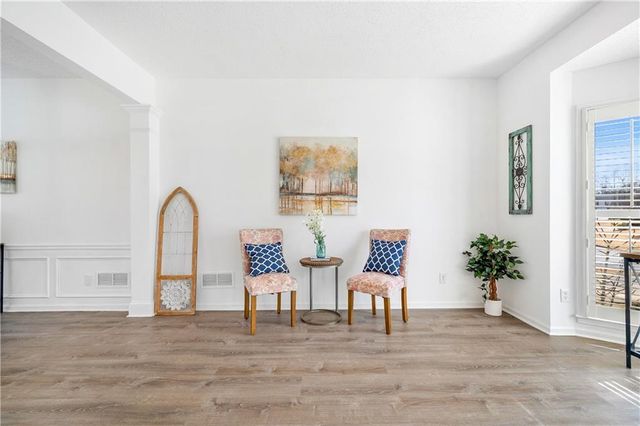 10895 Glenbarr Drive, Johns Creek, GA 30097