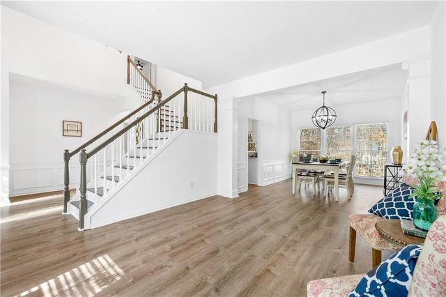 10895 Glenbarr Drive, Johns Creek, GA 30097