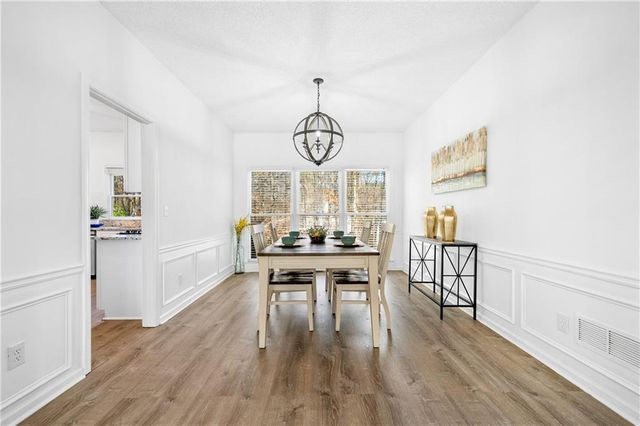 10895 Glenbarr Drive, Johns Creek, GA 30097