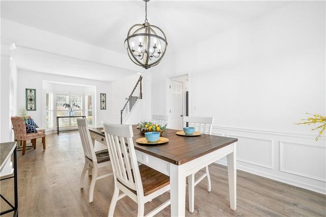 10895 Glenbarr Drive, Johns Creek, GA 30097