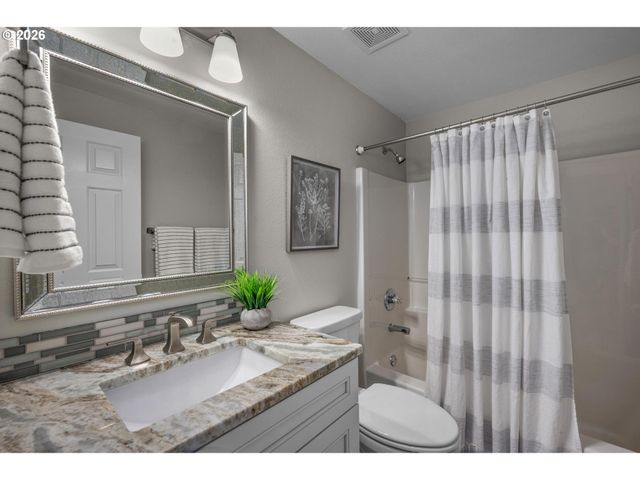 20463 Sw TESORO Ct, Beaverton, OR 97003