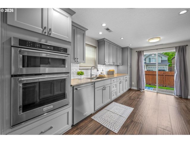 20463 Sw TESORO Ct, Beaverton, OR 97003