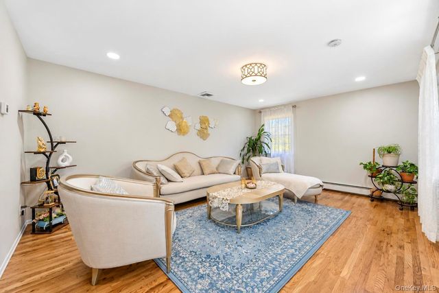 271 Syosset Woodbury Road, Woodbury, NY 11797