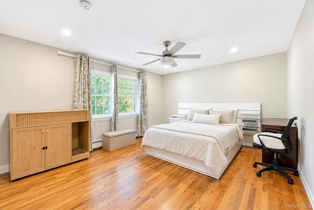 271 Syosset Woodbury Road, Woodbury, NY 11797