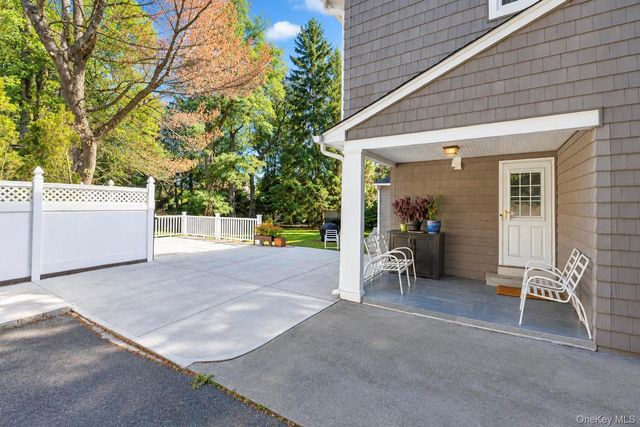 271 Syosset Woodbury Road, Woodbury, NY 11797