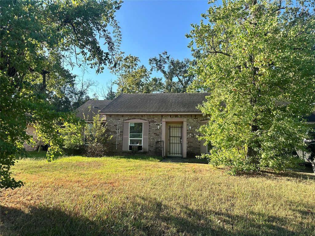 9254 Richland Drive, Houston, TX 77078