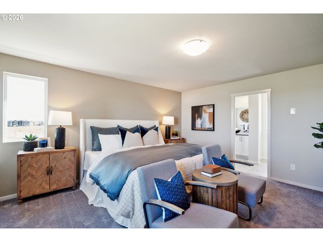 746 MERRIOTT Ln, Woodburn, OR 97071