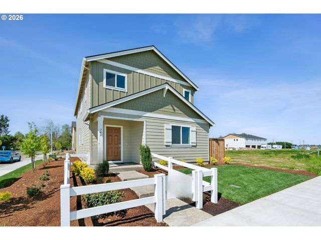 746 MERRIOTT Ln, Woodburn, OR 97071