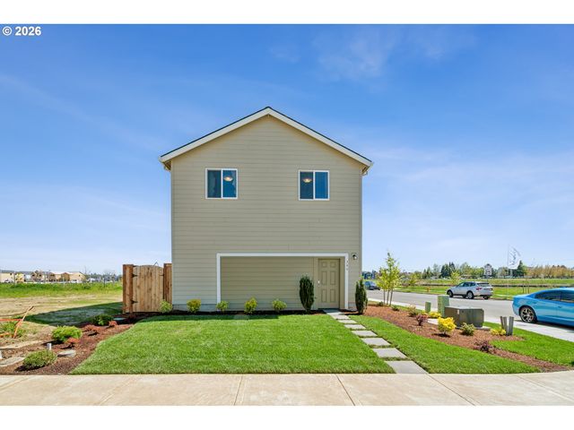 746 MERRIOTT Ln, Woodburn, OR 97071