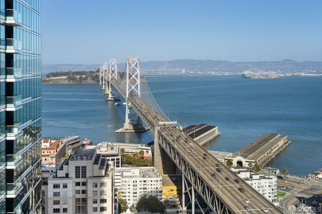 425 1st Street 3307, San Francisco, CA 94105