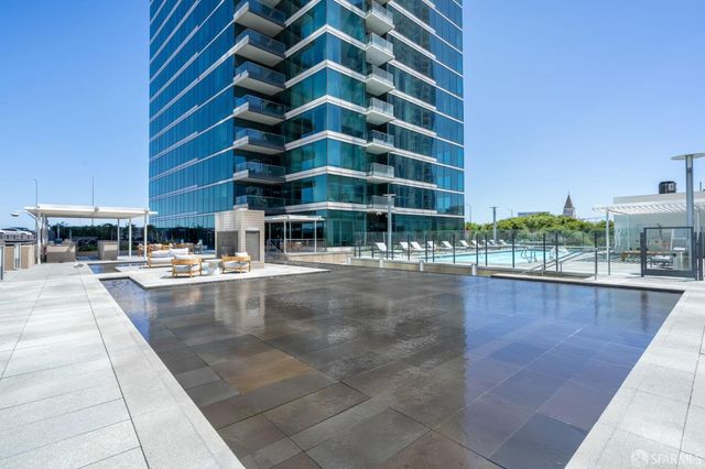 425 1st Street 3307, San Francisco, CA 94105
