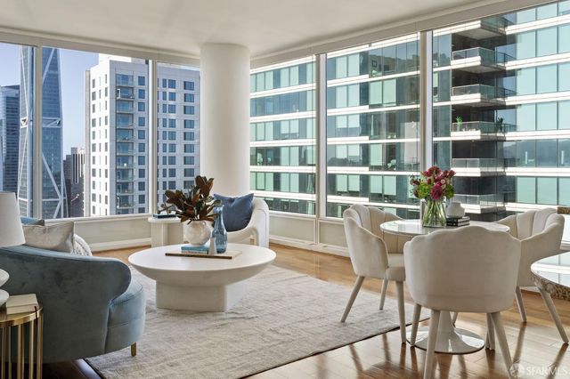 425 1st Street 3307, San Francisco, CA 94105