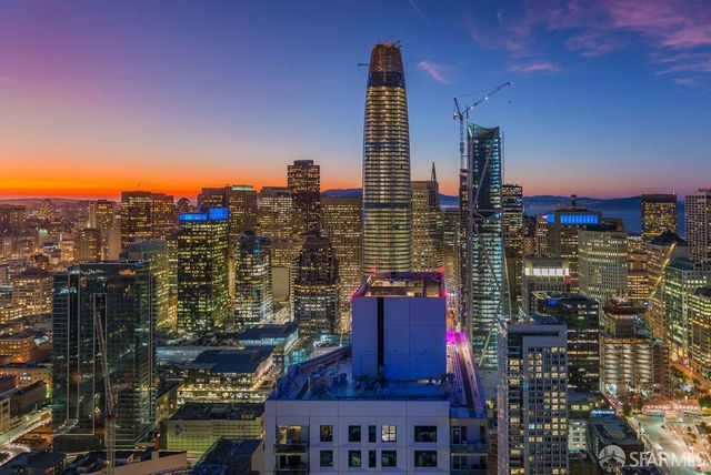 425 1st Street 3307, San Francisco, CA 94105