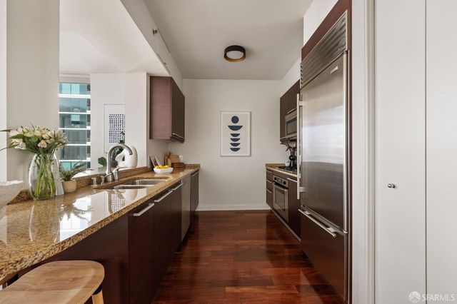 425 1st Street 3307, San Francisco, CA 94105
