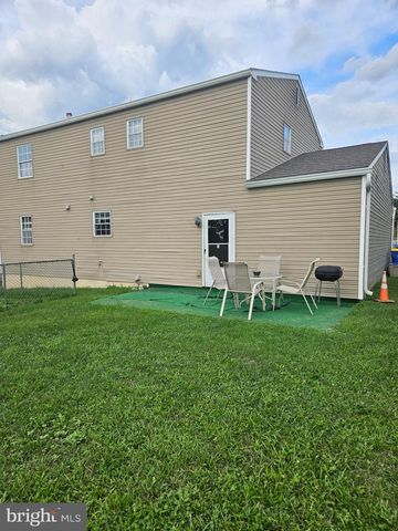 628 SWEETBRIAR DR, Harrisburg, PA 17111