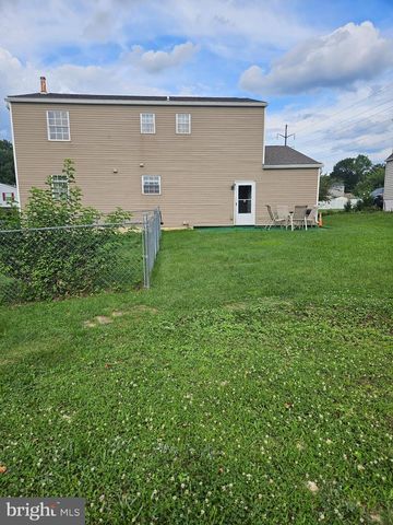 628 SWEETBRIAR DR, Harrisburg, PA 17111