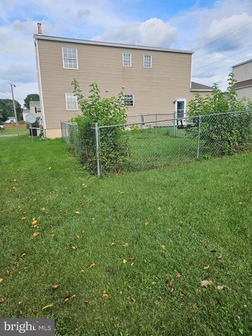 628 SWEETBRIAR DR, Harrisburg, PA 17111