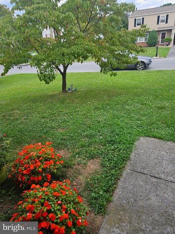628 SWEETBRIAR DR, Harrisburg, PA 17111