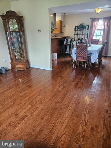 628 SWEETBRIAR DR, Harrisburg, PA 17111